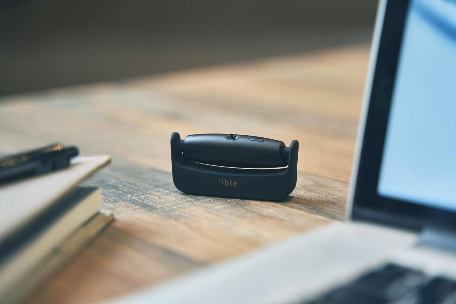 Airvida M1 Portable Ionic Air Purifier (Black) | Titanium necklace (50cm) | USB Rechargeable | For everyday life and when traveling